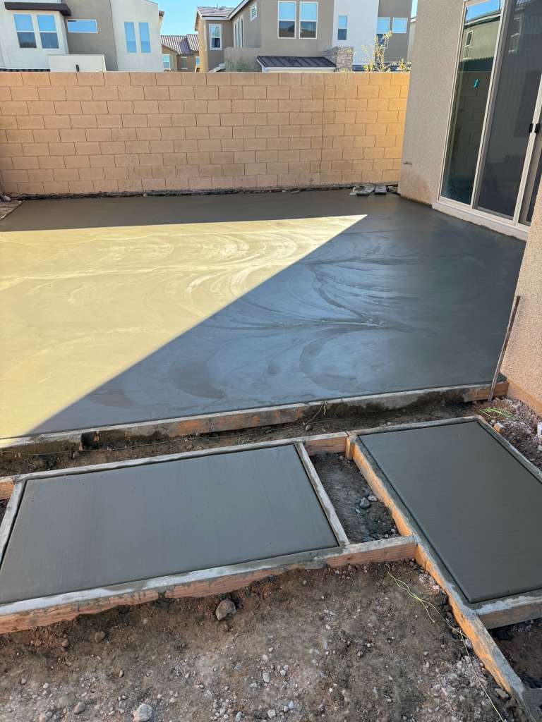 Hardscape layout, residential frontage